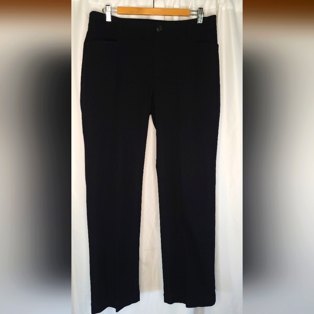 Eddie Bauer Curvy Fit Black Women's Pants. Size 12. In Great Condition